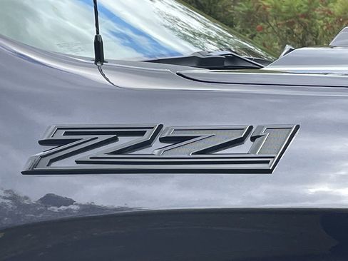 Used 2024 Chevrolet Silverado 1500 LT Trail Boss w/ LPO, Dark Essentials Package image 12