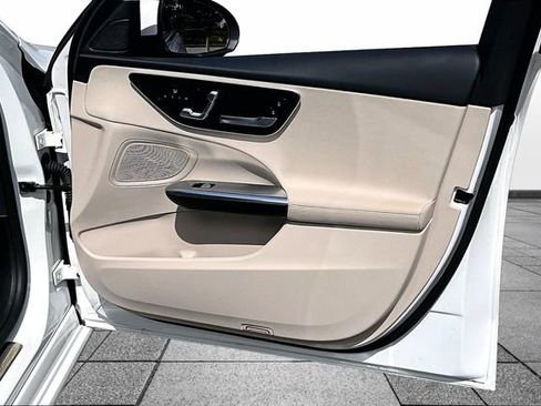 Certified 2023 Mercedes-Benz C 300 4MATIC Sedan image 31