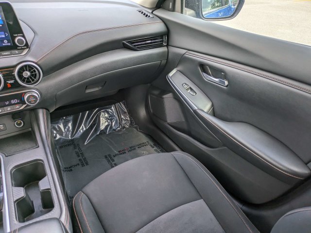 Used 2022 Nissan Sentra SR w/ Lighting Package FWD image 16