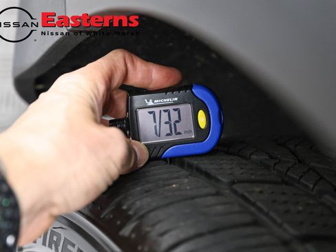Used 2022 Mercedes-Benz GLC 300 4MATIC w/ AMG Line image 29