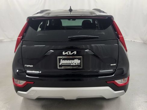 New 2026 Kia Niro LX FWD image 4