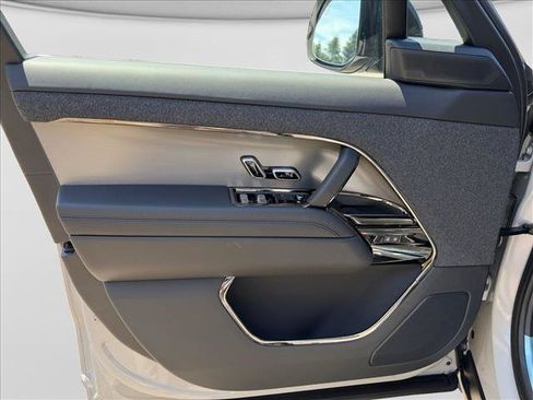 New 2026 Land Rover Range Rover Sport SE AWD/4WD image 12