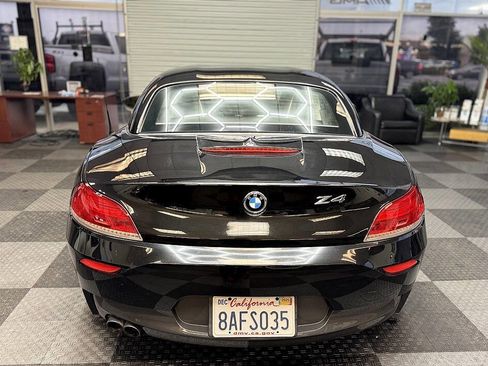 Used 2015 BMW Z4 sDrive28i RWD image 18