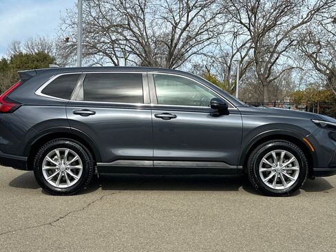 Used 2025 Honda CR-V EX-L image 3