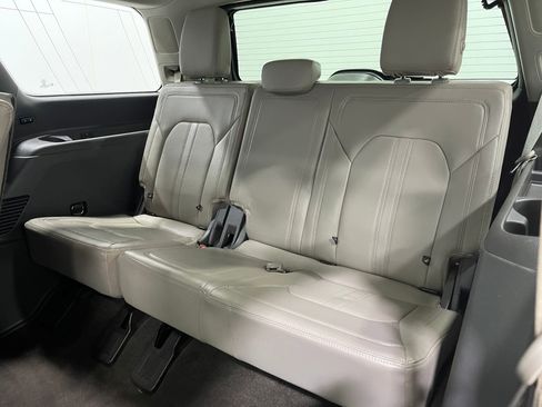Used 2021 Ford Expedition Limited image 31