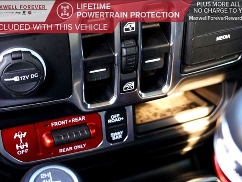 Used 2022 Jeep Gladiator Rubicon w/ Safety Group image 19