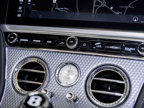 Used 2024 Bentley Continental GT Mulliner image 31