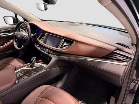 Used 2019 Buick Enclave Avenir image 28