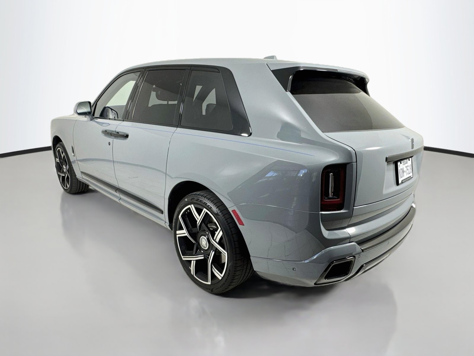 Certified 2025 Rolls-Royce Cullinan Black Badge AWD/4WD image 7