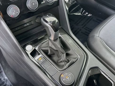 Certified 2023 Volkswagen Taos SE AWD/4WD image 18
