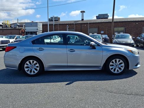 Used 2015 Subaru Legacy 2.5i Premium AWD/4WD image 4