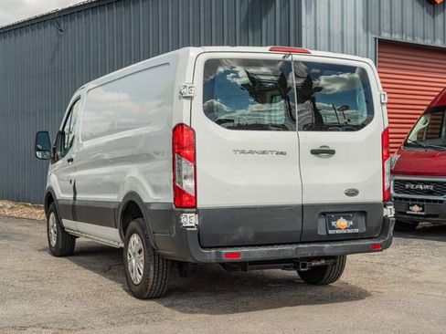 Used 2015 Ford Transit 250 130 Low Roof w/ Exterior Upgrade Package RWD image 4