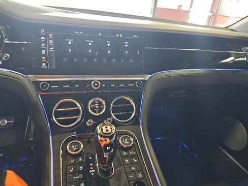 Used 2020 Bentley Continental GT image 18
