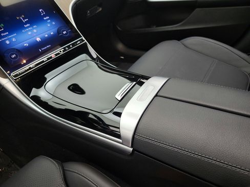 Certified 2024 Mercedes-Benz C 300 4MATIC Sedan image 13