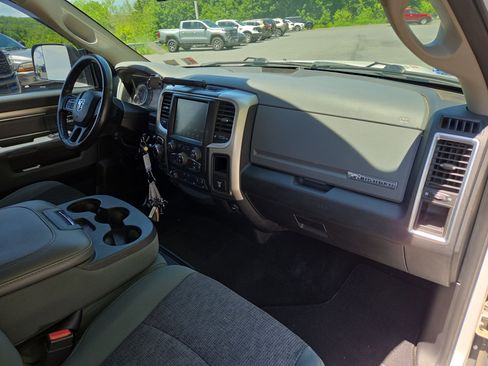 Used 2016 RAM 1500 Big Horn AWD/4WD image 18