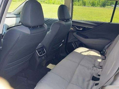 Used 2025 Subaru Outback Onyx Edition XT AWD/4WD image 28