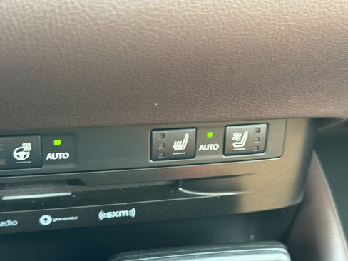 Used 2020 Lexus ES 350 w/ Premium Package FWD image 23