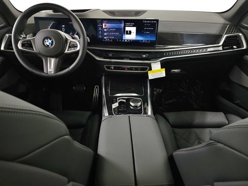 Used 2026 BMW X5 xDrive40i w/ M Sport Package AWD/4WD image 8