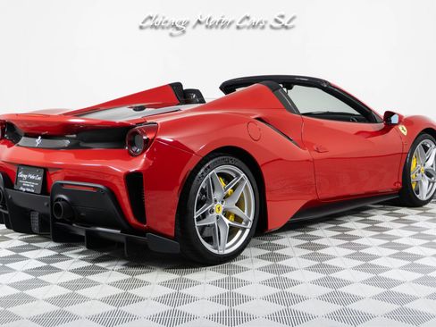 Used 2020 Ferrari 488 Pista Spider RWD image 17