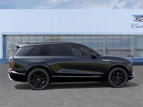 New 2026 Cadillac Vistiq Platinum w/ LPO, Floor Liner Package image 5