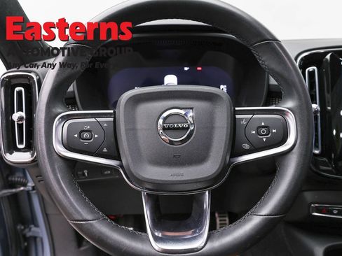 Used 2022 Volvo XC40 P8 Recharge Ultimate AWD/4WD image 10