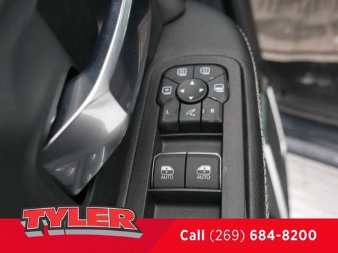 New 2026 RAM 2500 Laramie w/ Night Edition AWD/4WD image 21
