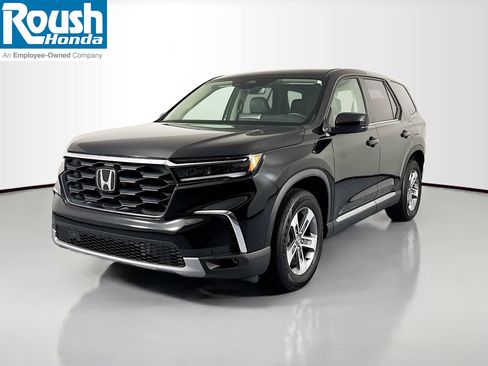Certified 2025 Honda Pilot EX-L image 1