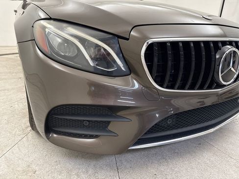 Used 2018 Mercedes-Benz E 300 image 11