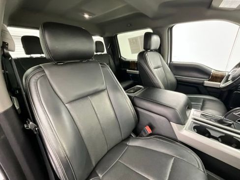Used 2018 Ford F150 Lariat w/ Equipment Group 502A Luxury AWD/4WD image 12