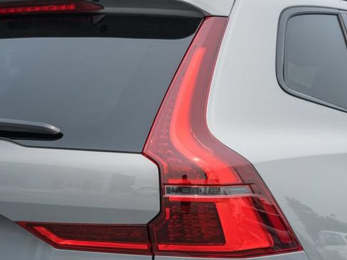 New 2026 Volvo XC60 B5 Plus w/ Protection Package Premier AWD/4WD image 8