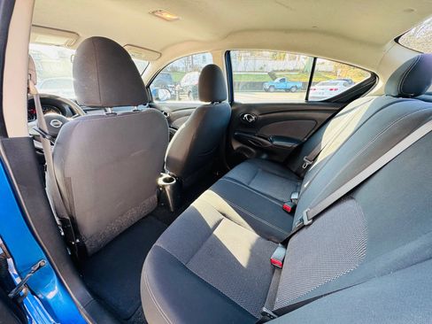 Used 2014 Nissan Versa SV image 22