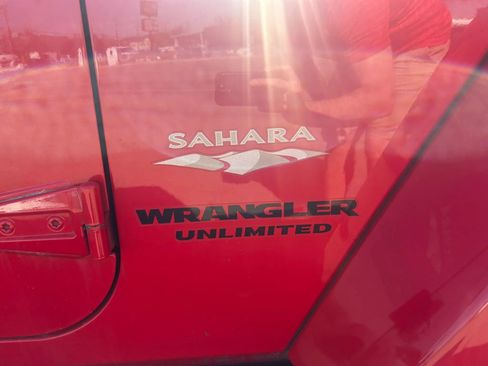 Used 2015 Jeep Wrangler Unlimited Sahara w/ Connectivity Group image 6