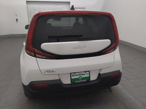 Used 2022 Kia Soul LX FWD image 6