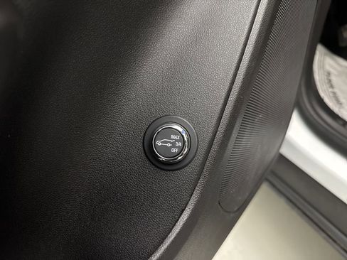 Used 2024 Chevrolet Blazer LT w/ Convenience Package image 23