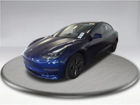 Used 2023 Tesla Model 3 Standard Range RWD image 12