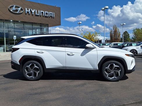 Used 2023 Hyundai Tucson Limited AWD/4WD image 2