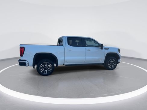 Used 2024 GMC Sierra 1500 AT4 w/ Technology Package AWD/4WD image 9