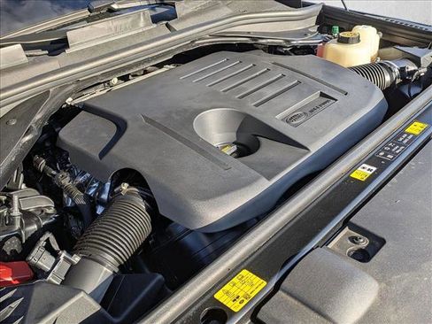 Certified 2025 Land Rover Range Rover Sport SE image 24