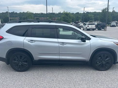 Used 2022 Subaru Ascent Onyx Edition AWD/4WD image 2