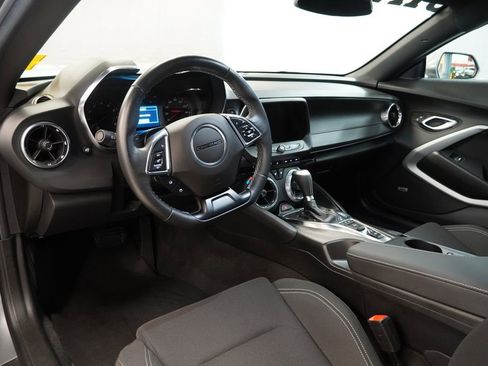 Used 2023 Chevrolet Camaro LT w/ Technology Package image 5