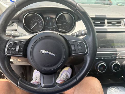 Used 2020 Jaguar E-PACE AWD/4WD image 16