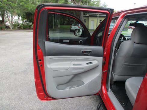 Used 2013 Toyota Tacoma PreRunner w/ TRD Off-Road Pkg image 21