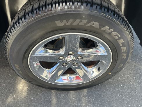 Used 2013 RAM 1500 Express AWD/4WD image 28