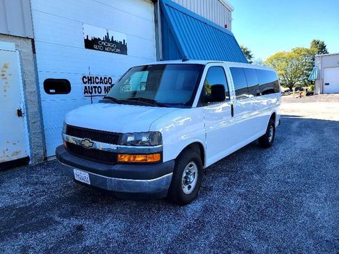 Used 2017 Chevrolet Express 3500 LT w/ LT Preferred Equipment Group image 15