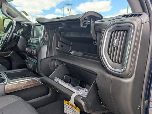 Used 2022 Chevrolet Silverado 2500 LT w/ Convenience Package AWD/4WD image 32