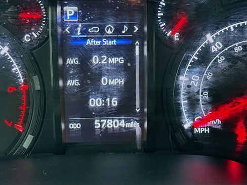 Used 2023 Toyota 4Runner SR5 Premium w/ Moonroof Package RWD image 8