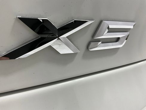 Used 2025 BMW X5 xDrive40i image 8