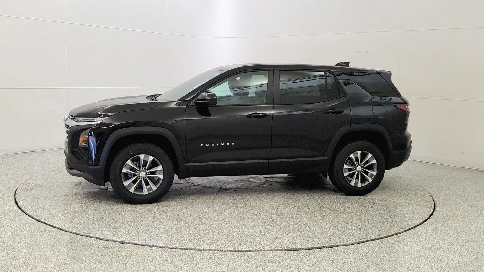 Used 2026 Chevrolet Equinox LT w/ Convenience Package II FWD image 4