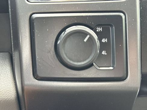 Used 2020 Ford F150 XLT AWD/4WD image 25