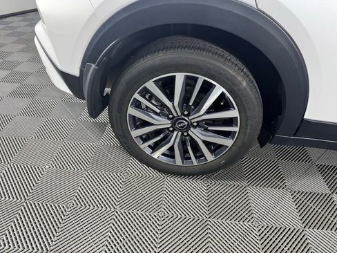 Used 2023 Nissan Kicks SR w/ SR Premium Package image 31